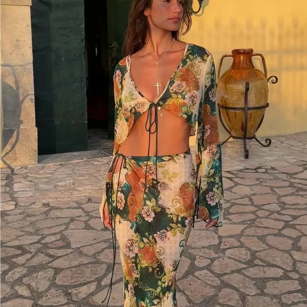 Bydee Set with Bikini - Picture 1 of 6